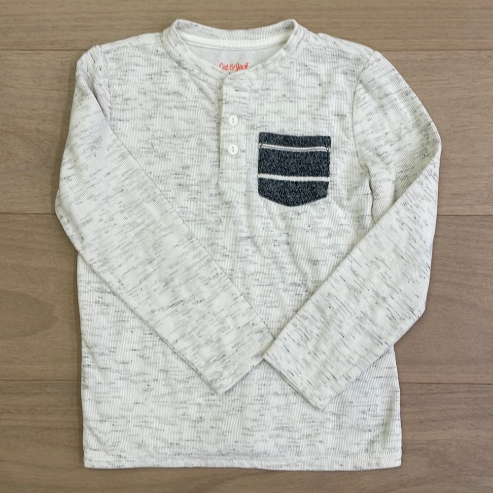 Cat and Jack long sleeve shirt, size 6/7. NWOT.